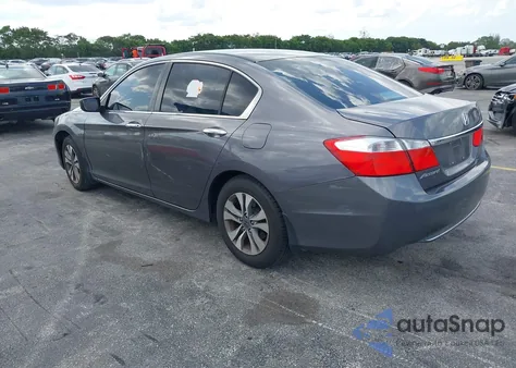 2015 Honda Accord Lx z USA, uszkodzony, nr VIN 1HGCR2F31FA199595